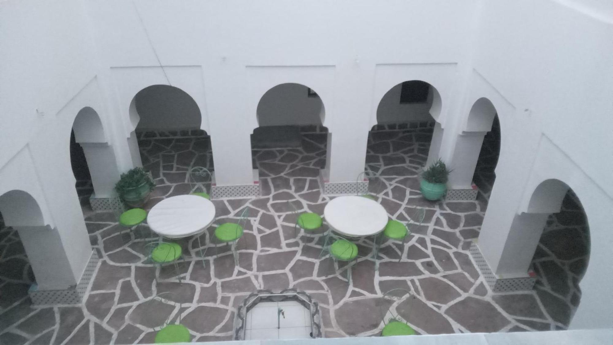 Riad Amodou Tinghir Buitenkant foto