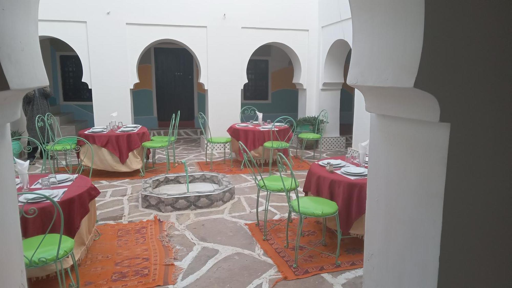 Riad Amodou Tinghir Buitenkant foto