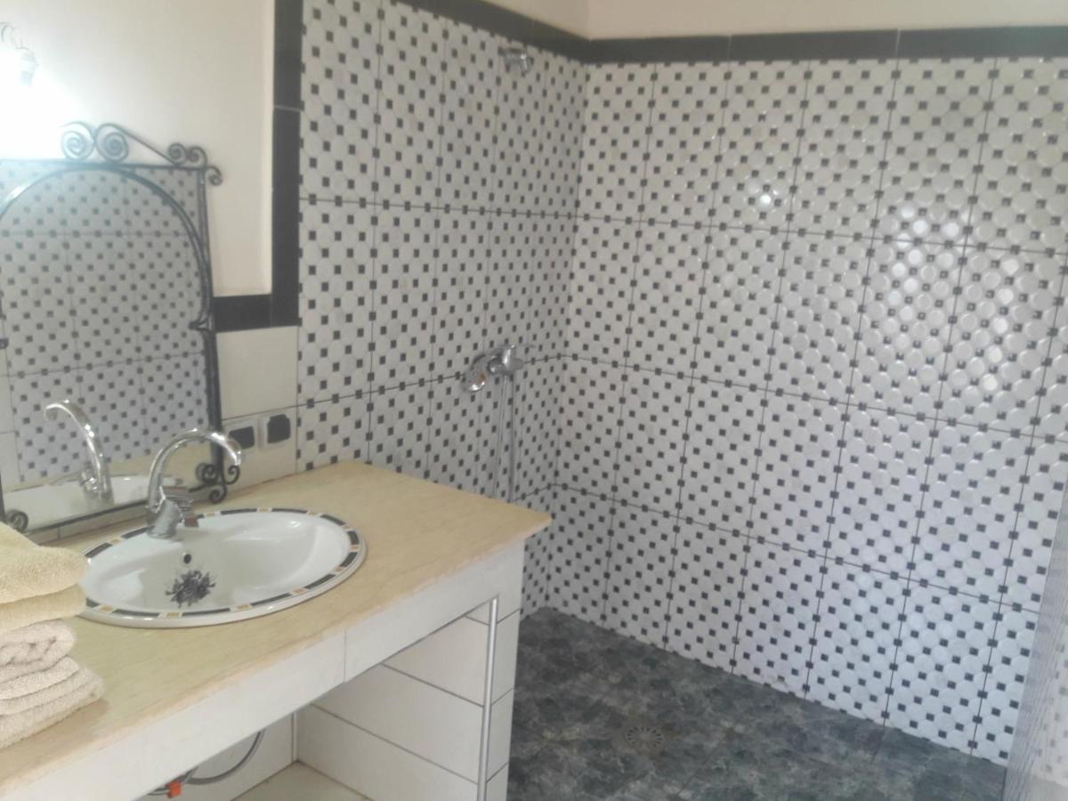 Riad Amodou Tinghir Buitenkant foto